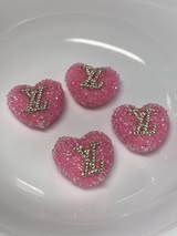 25mm designer sugar hearts.