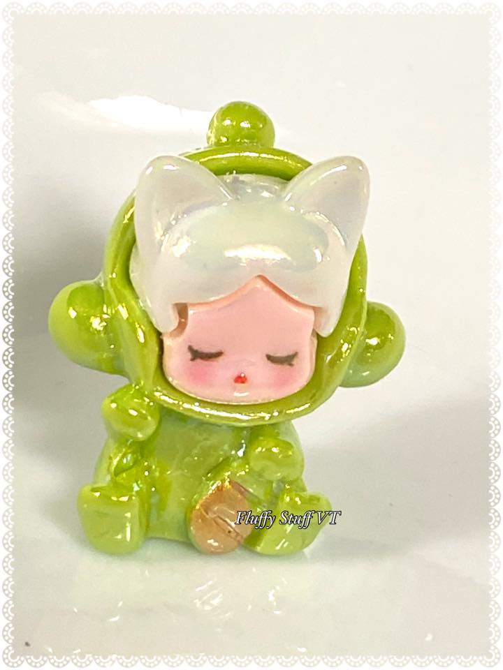 30mm 3D kitty skull panda focal bead.