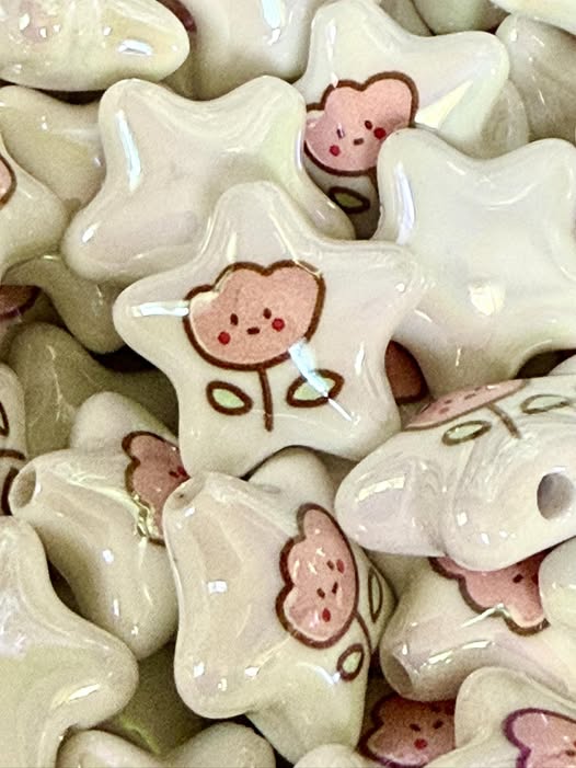 26mm cute little tulip 3D star bead.