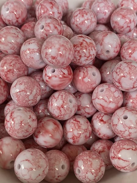 16mm red vein Bloody Mary bead