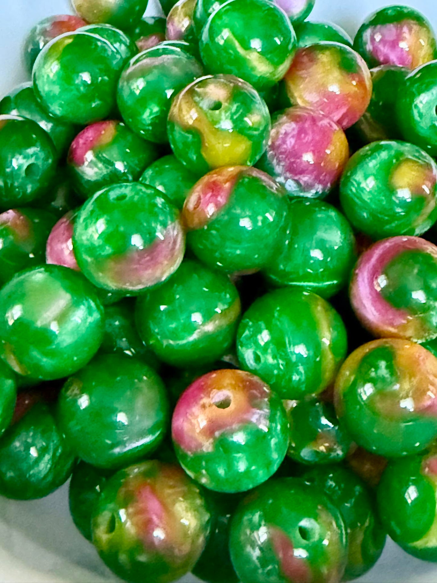 16mm Monet mica resin bead.