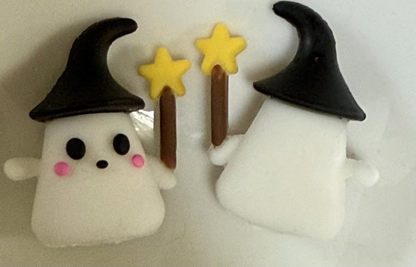 32mm rubber pen topper ghostly wizard.