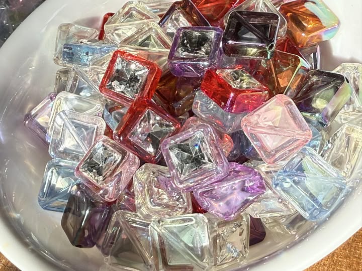 18mm corner to corner large rhinestone bead