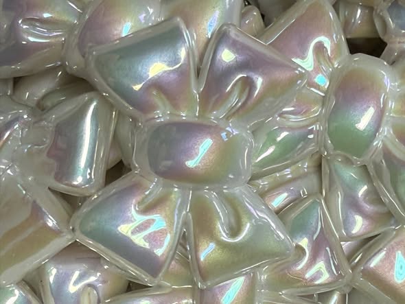 24m pearlescent bows
