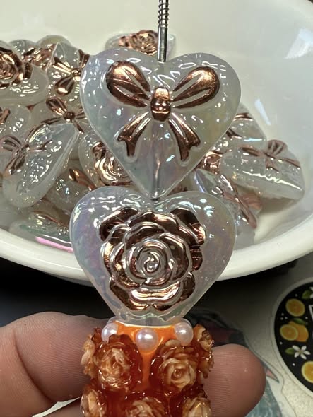 28mm heart with bow and flower