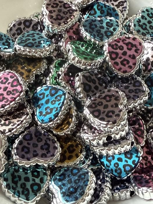 20mm leopard print and chrome double sided flat bead.