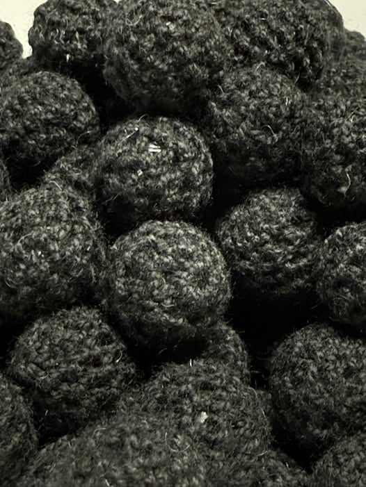 16mm solid black crocheted yarn bead