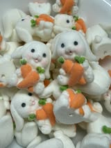 18mm fluffy bunnies beads