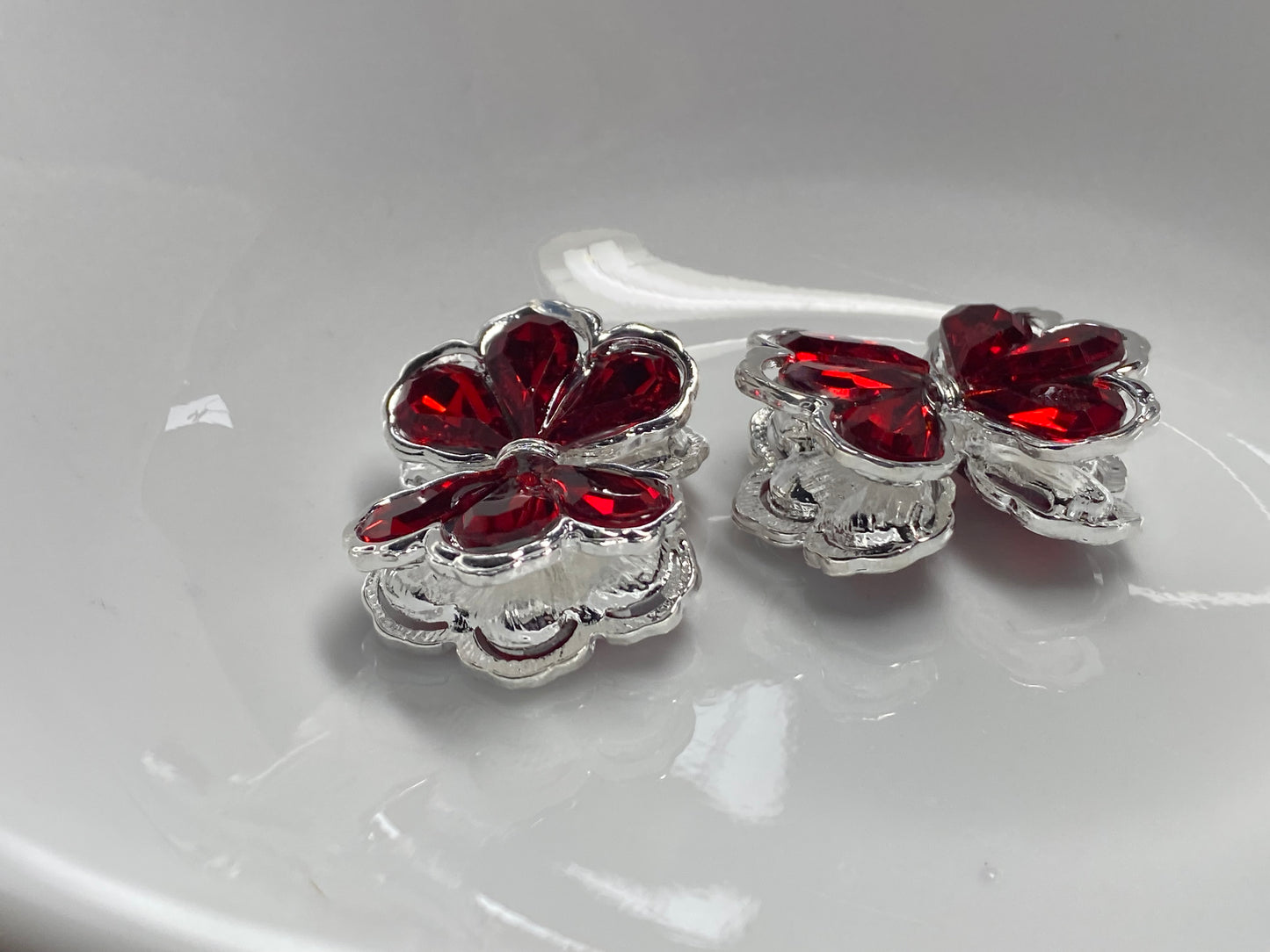 24mm 3D metal rhinestone bead