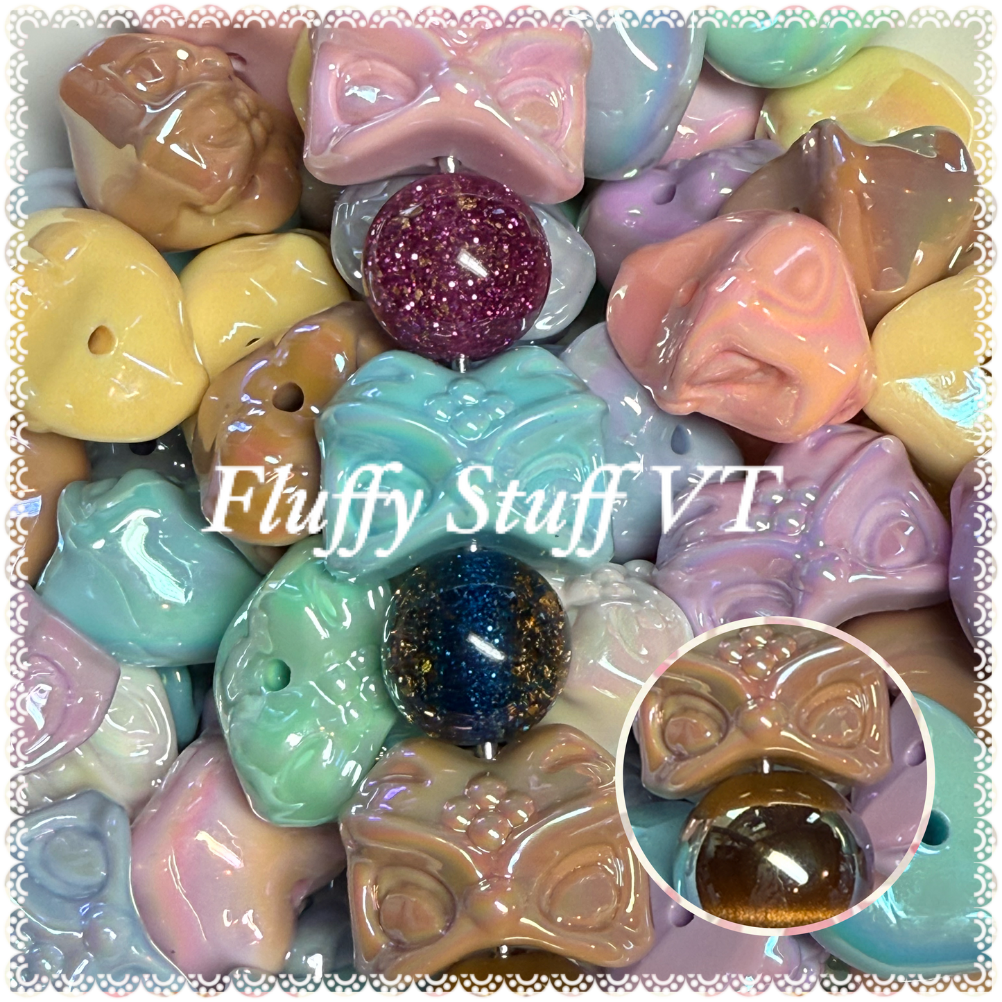 20mm mixed color snake head with a beautiful ivy coating