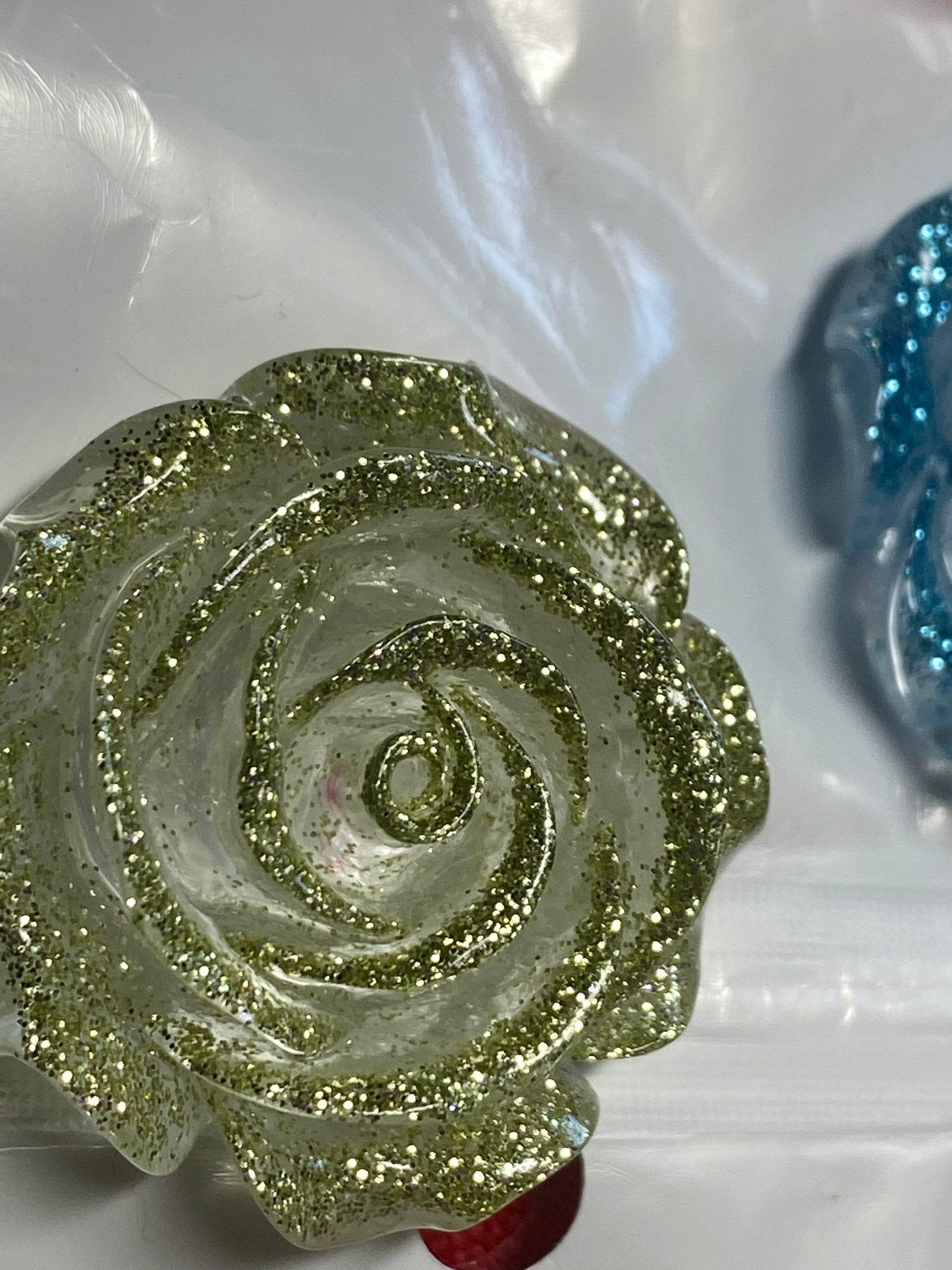 36mm lumi glitter and textured 3D rose flat back charms