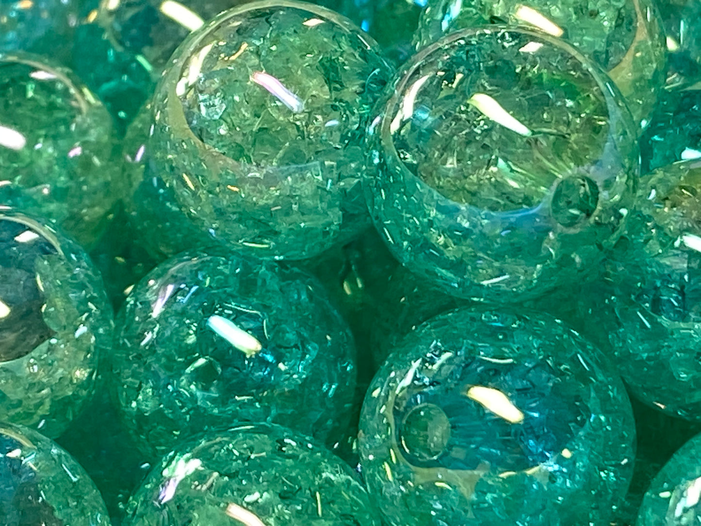 16mm blue/green ombré crackle bead