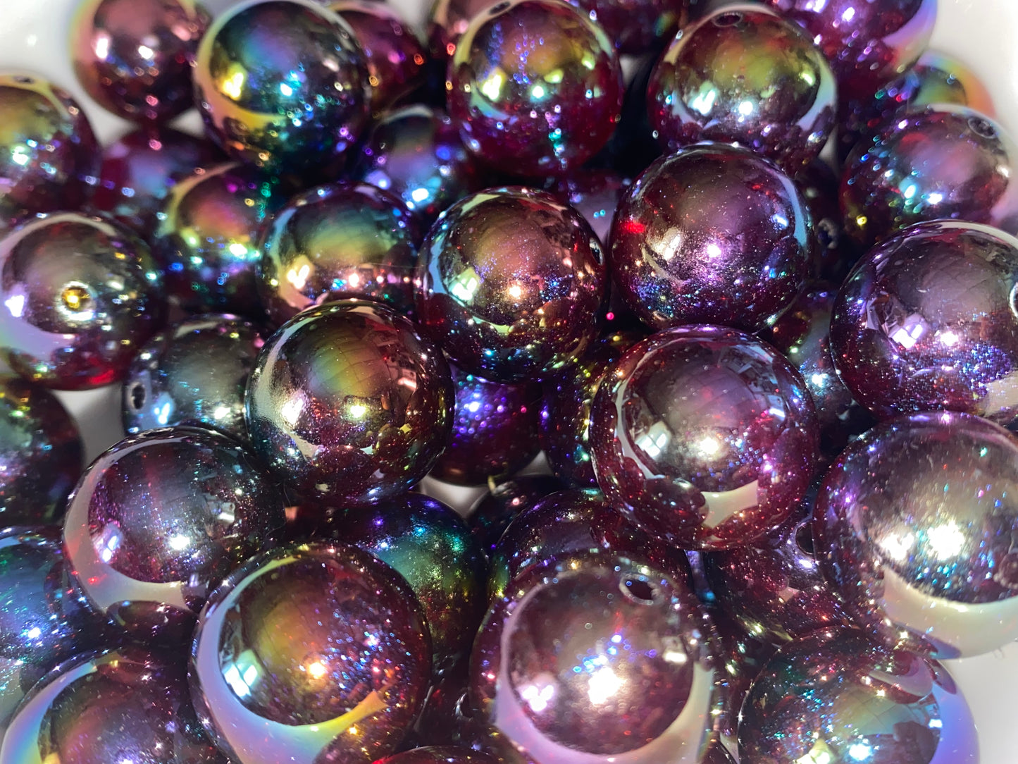 18mm burgundy uv coated galaxy bead