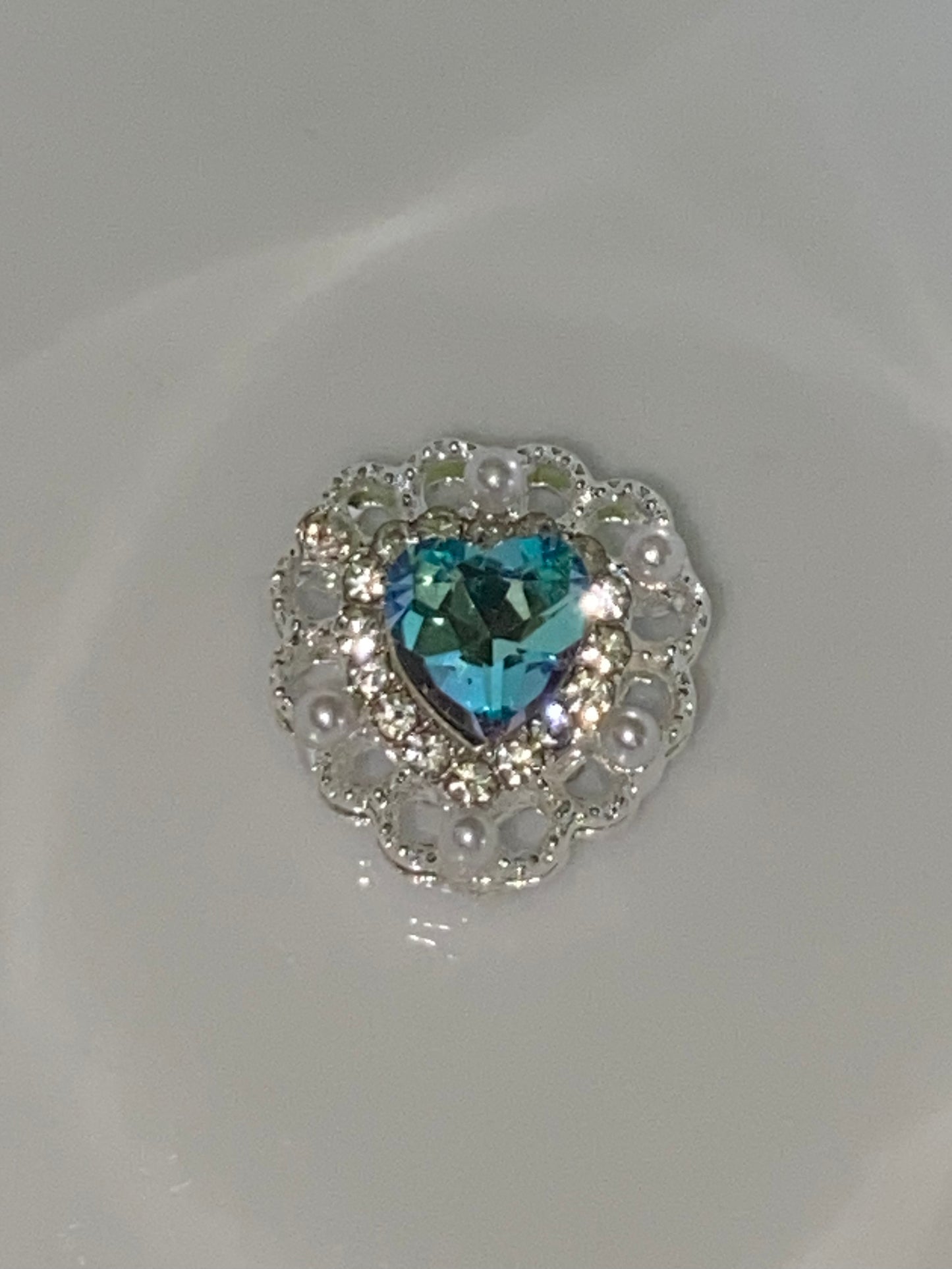 19mm metal lace rhinestone, pearl, and gem hearts