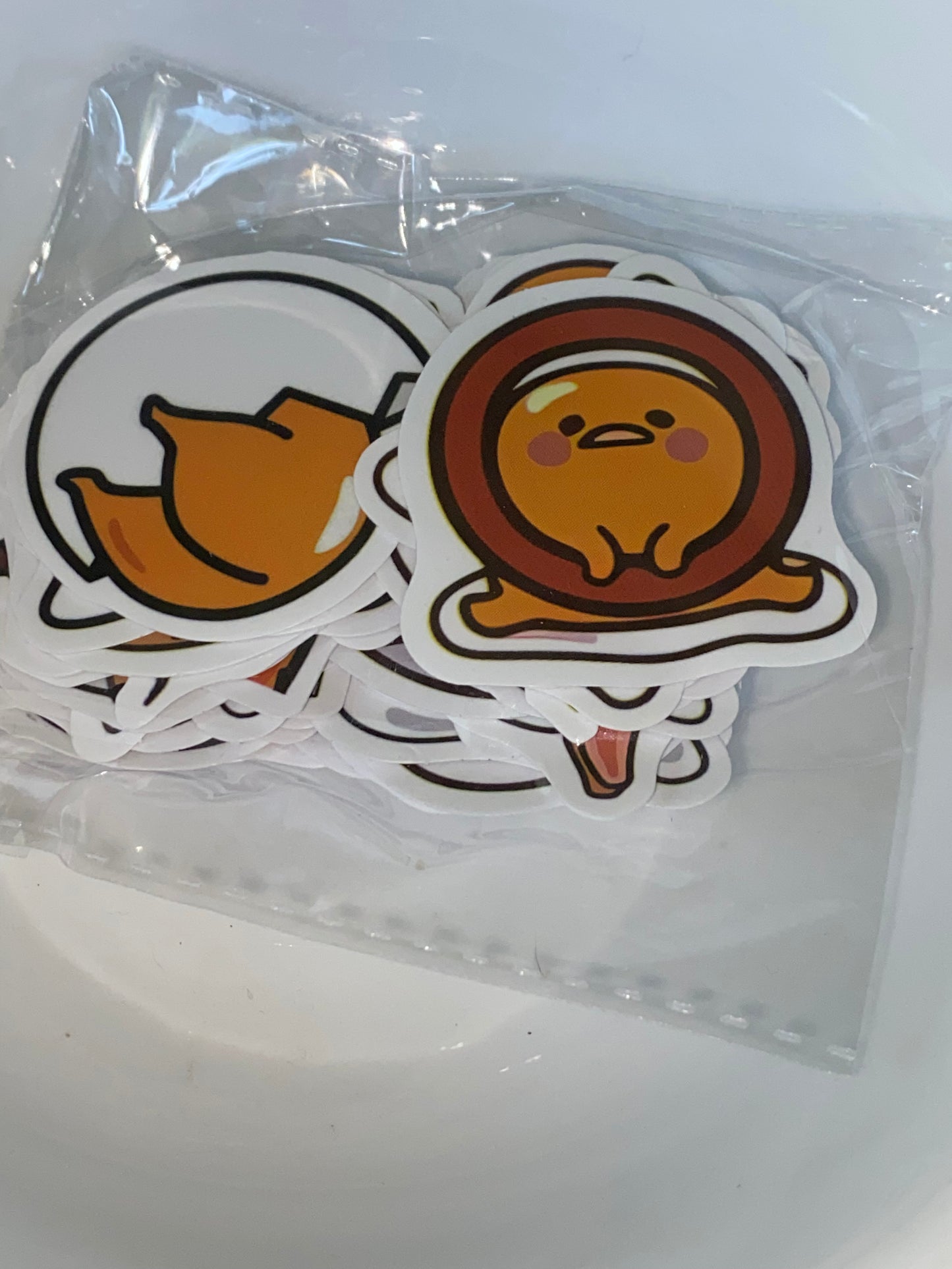Pop-mart/Sanrio 4cm sticker packs