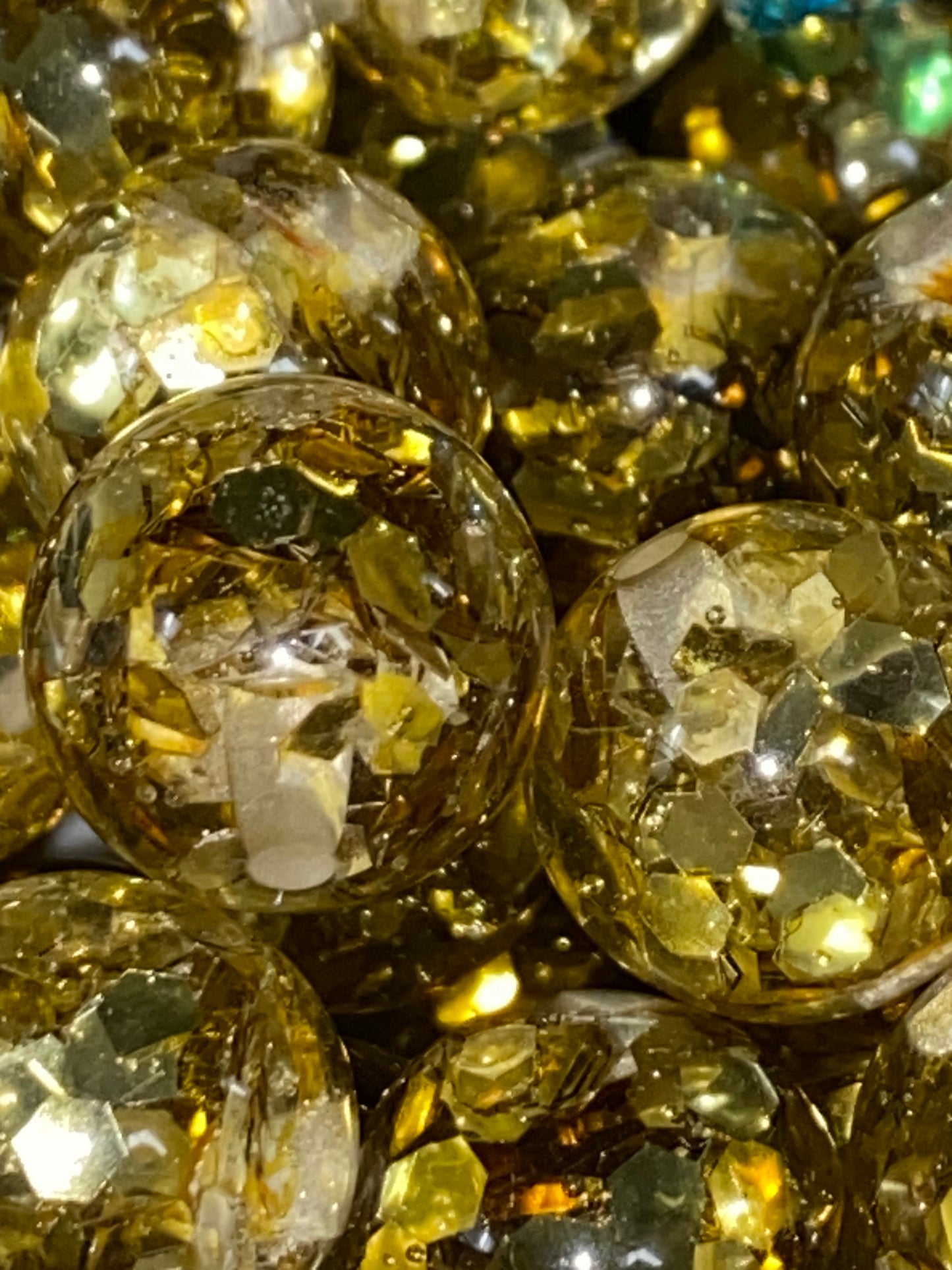 16mm flash glitter beads.