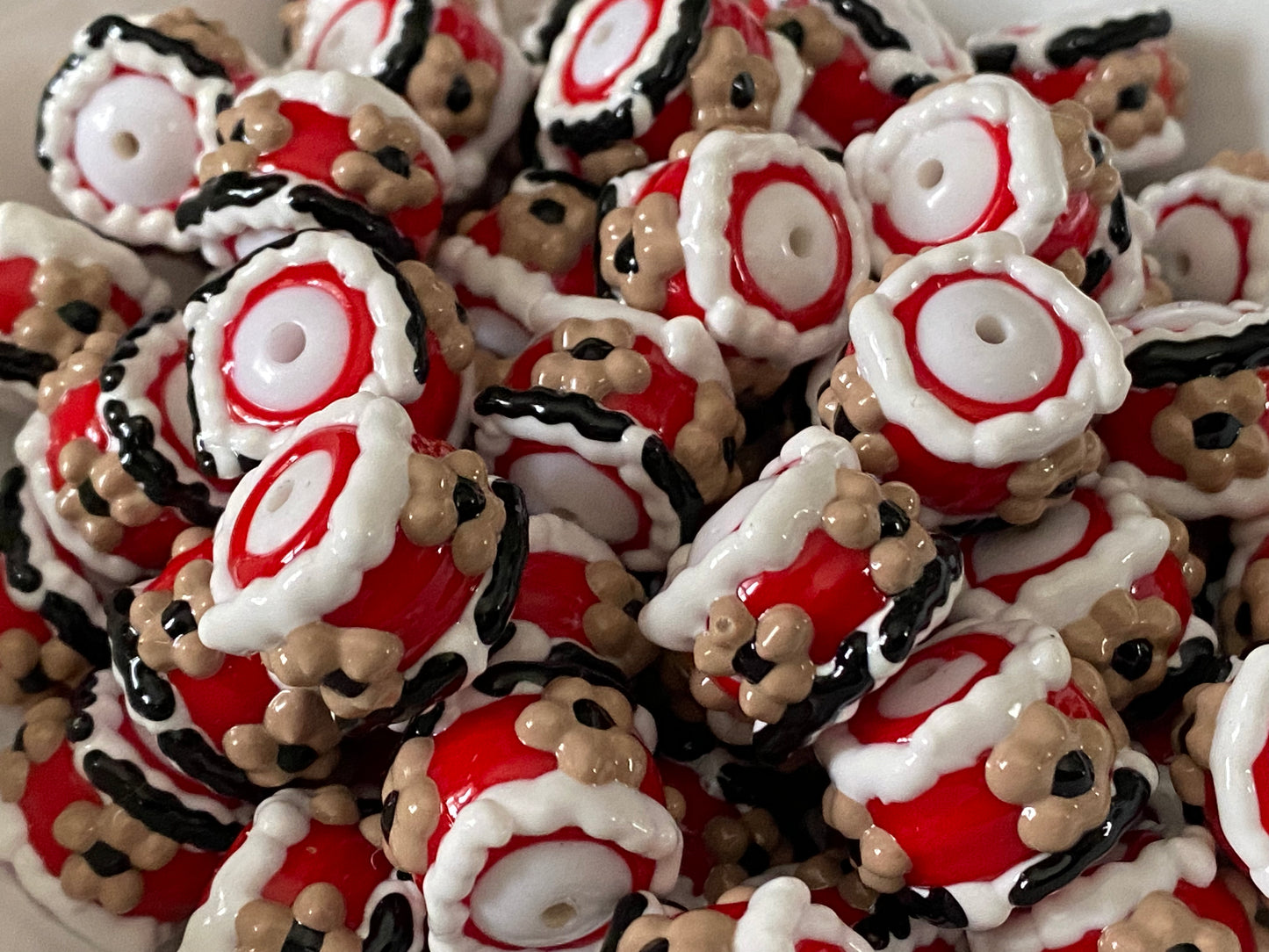 16mm hand painted flower bead