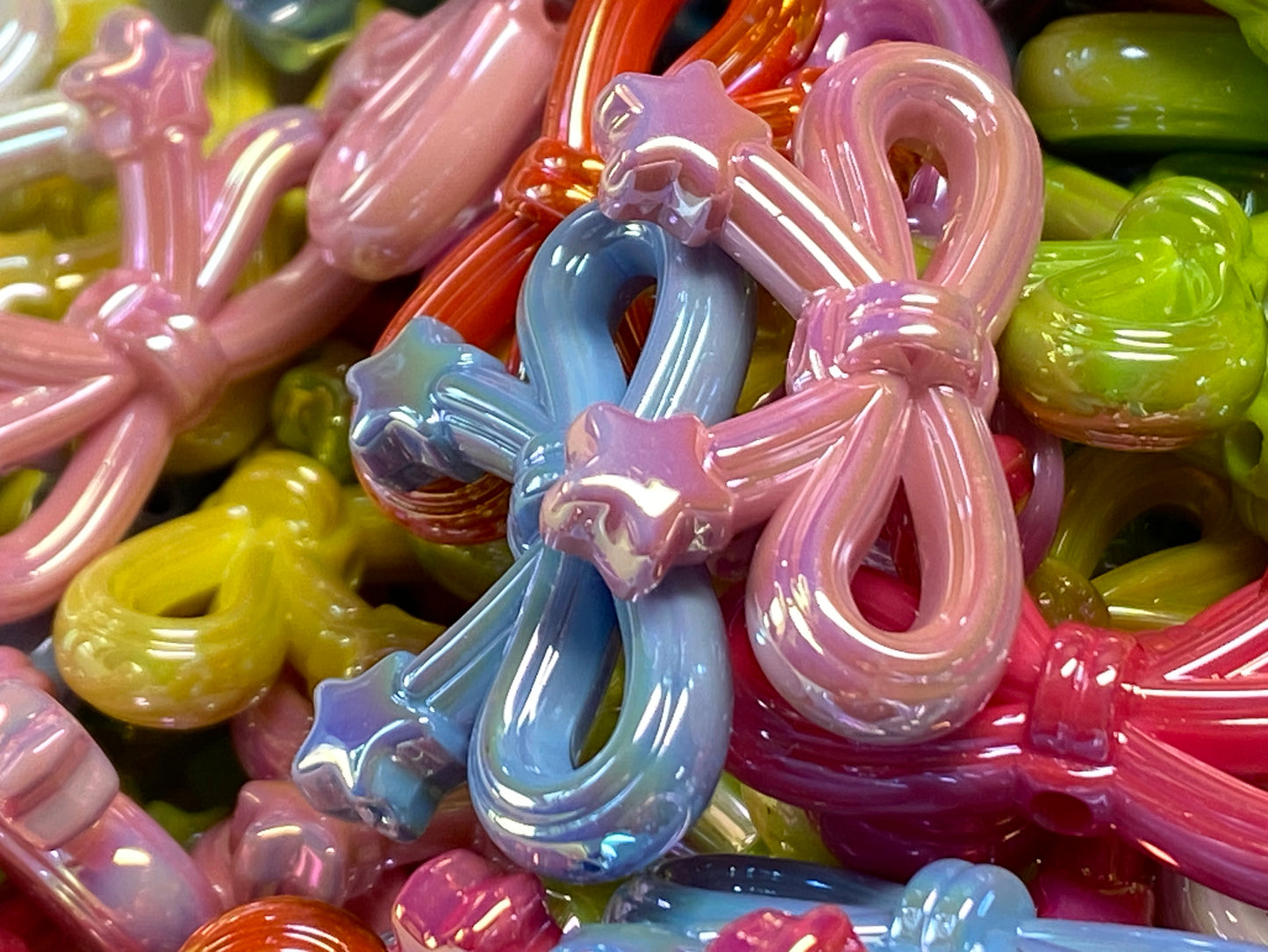 20mm star uv coated bow.