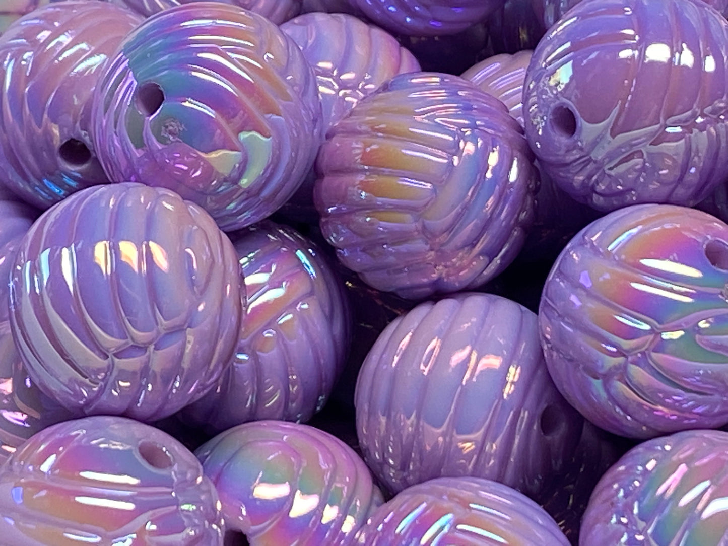 UV yarn beads