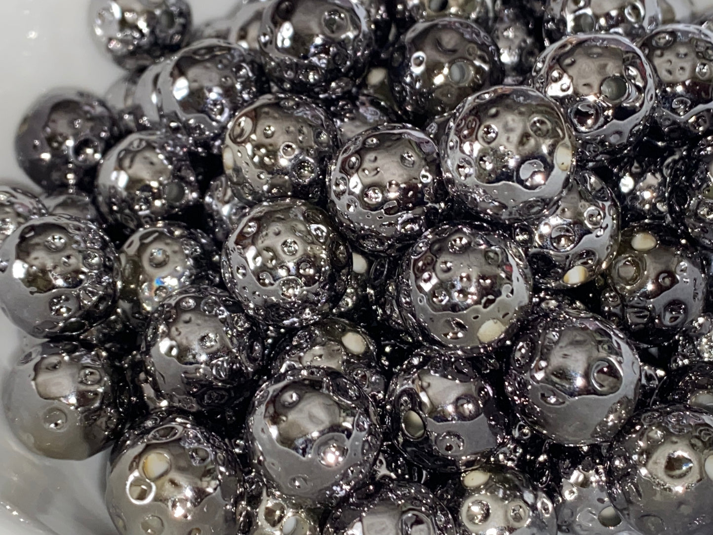 16mm textured moon bead