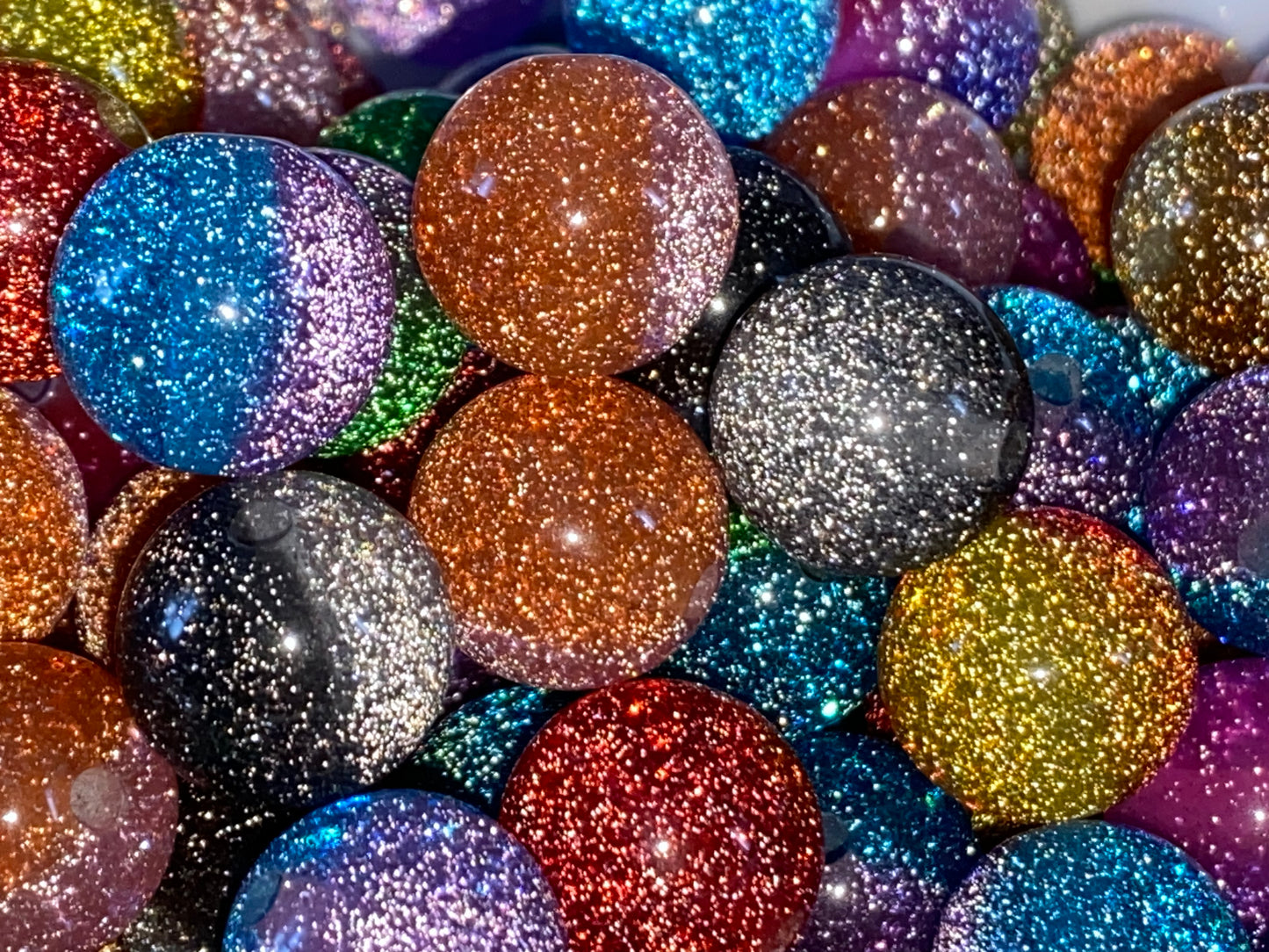 16mm chock full of glitter ombré bead