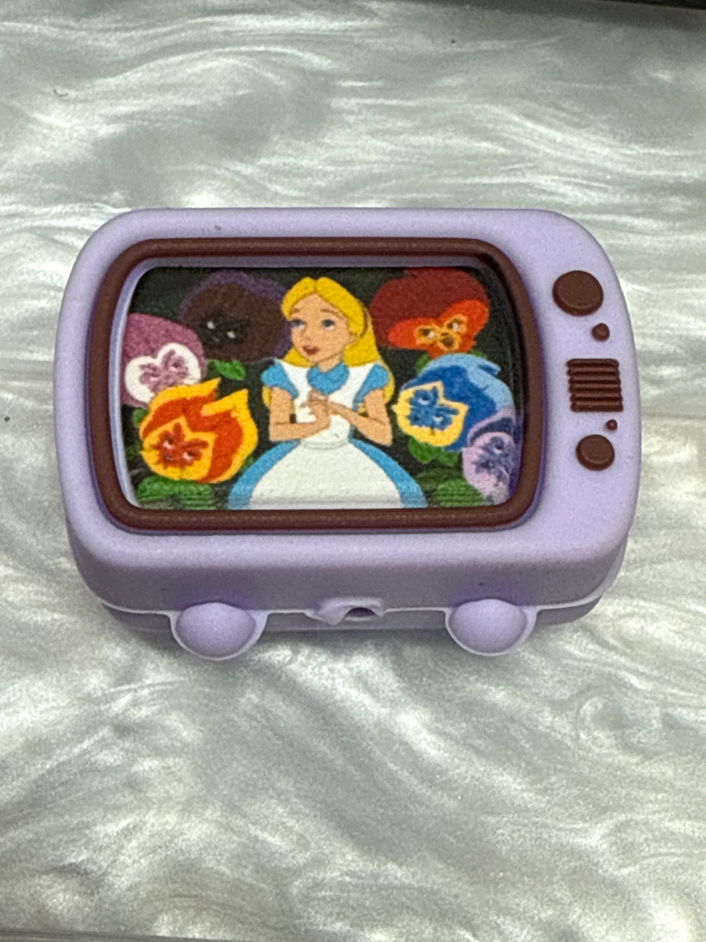 Focal silicone beads