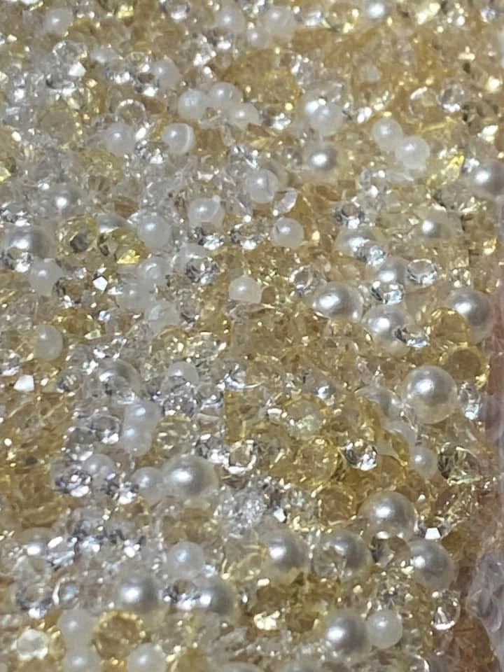 Acrylic sugar crystals for decorating your own pens,fancy beads, journal pages. Hair bands and so much more. Try using it on a bookmark!