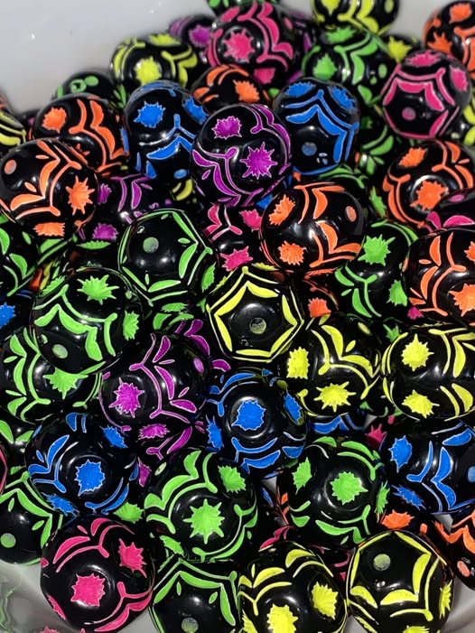 18mm oval shape rave beads.