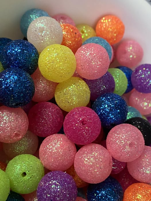 14mm glitter covered beads. Bright and sparkly