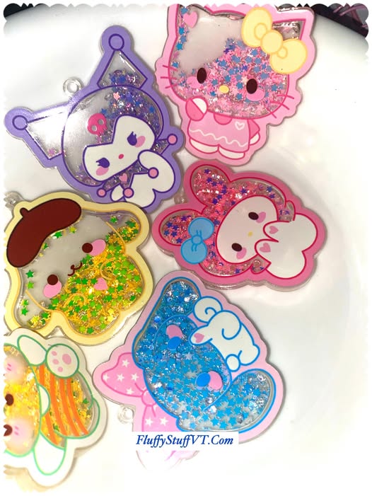 5cm Sanrio pendant shakers.