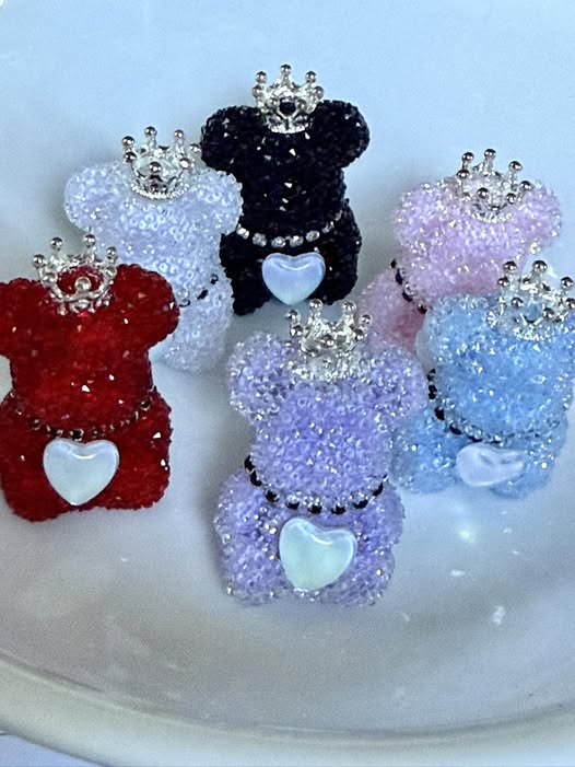 40mm sugar blinged out bear bead.