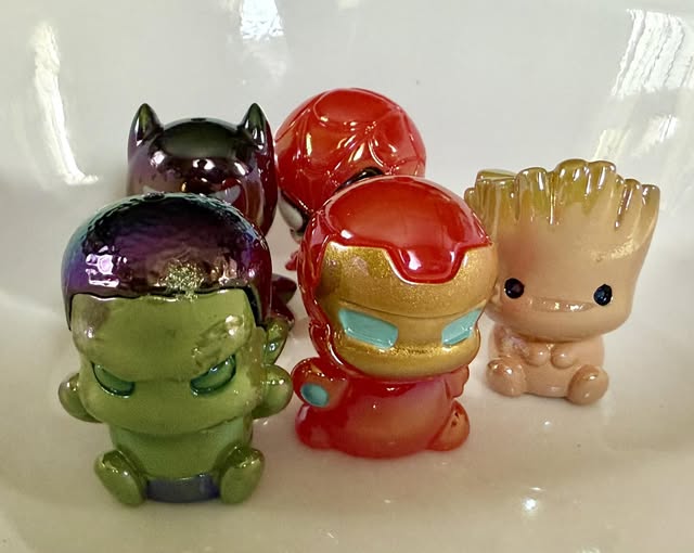 33mm excellent quality superhero focal beads