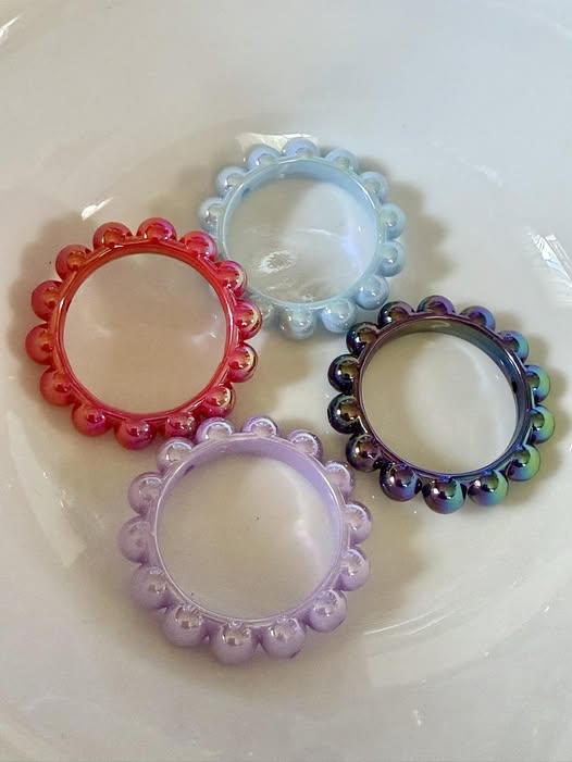 42mm scalloped frame beads.