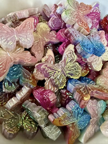 22mm glossy double sided ombré butterfly