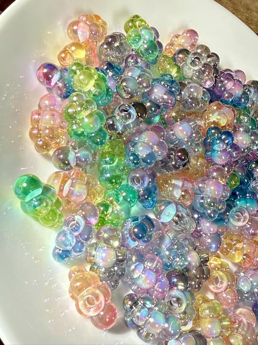 18mm small double layer ombré clouds with a uv coating.