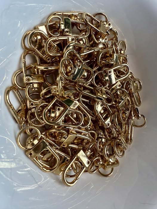 32mm metallic swivel u-clip.