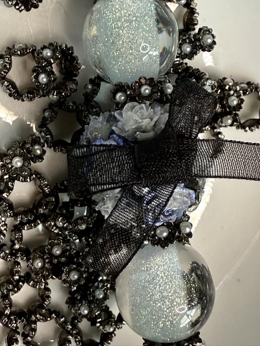 10mm delicate flower spacer with pearl center