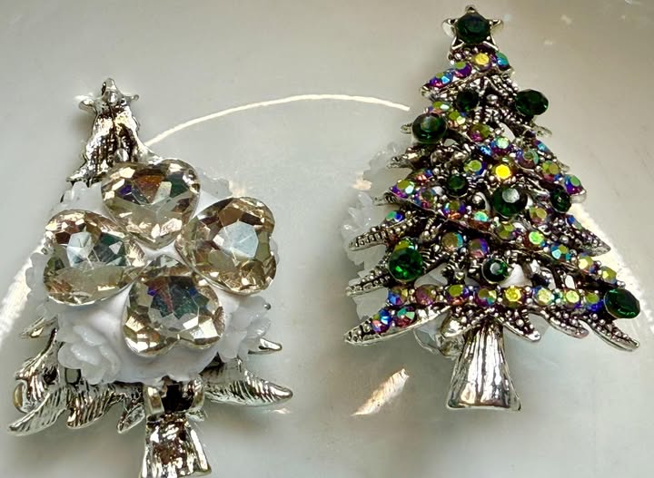 46mm holiday rhinestone gem metal tree bead