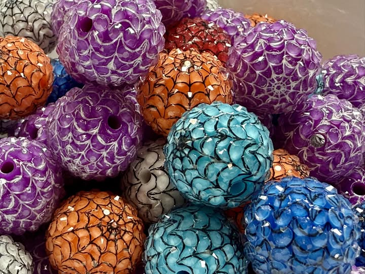 18mm mermaid bubble cobwebs bead