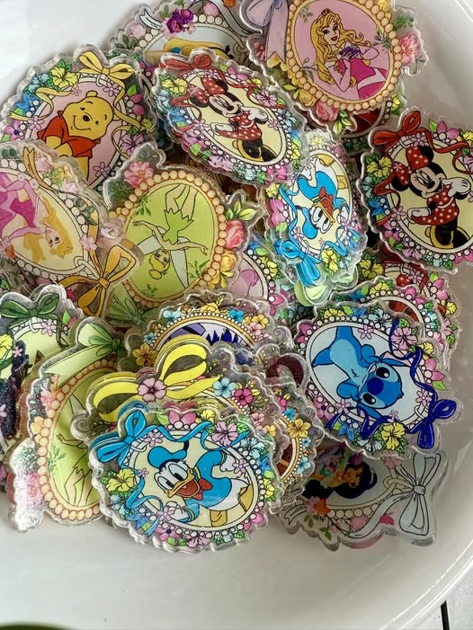 4cm double sided Disney acrylic mix.