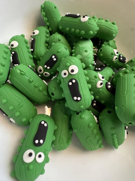 Silicone focal beads