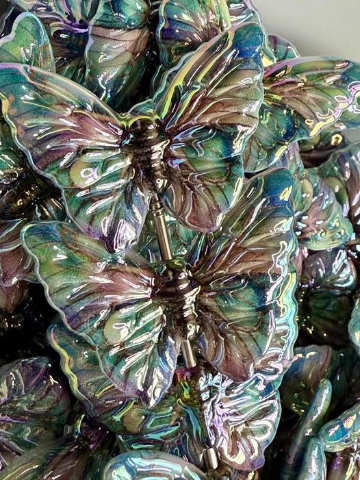 26mm butterfly 🦋 bead. If you like butterflies grab this bead!