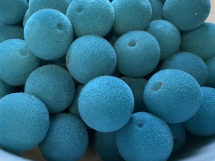 16mm velvet beads