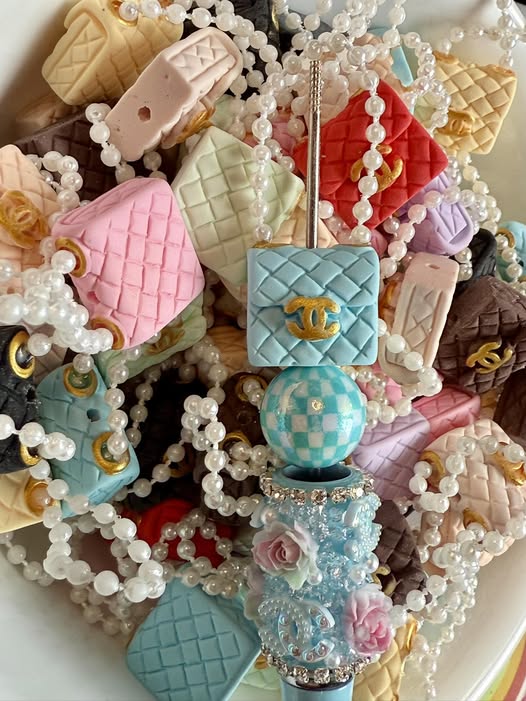 Elegant 22mm soft touch CC purse bead