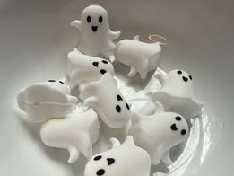 Focal silicone beads