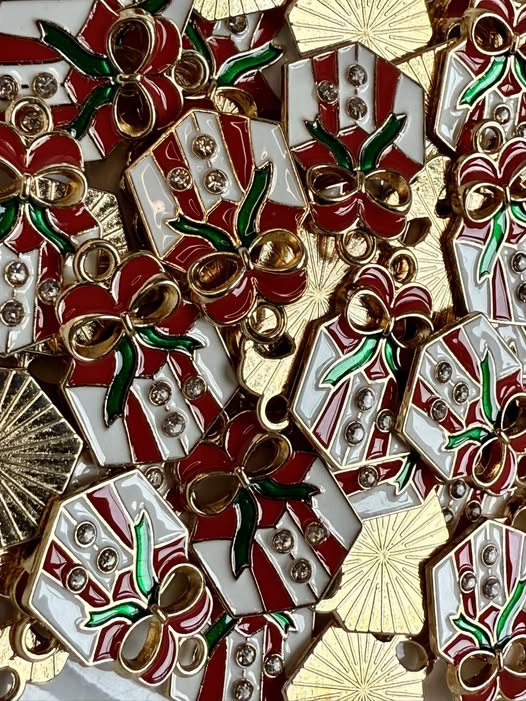 Enamel paint and metal pendant charms