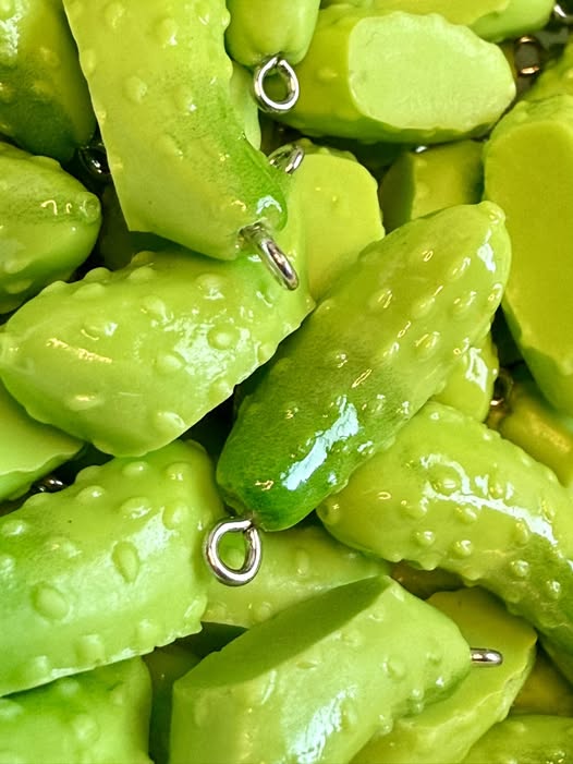28mm pickle pendants