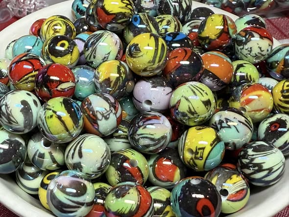 16mm classic comic book macro print beads