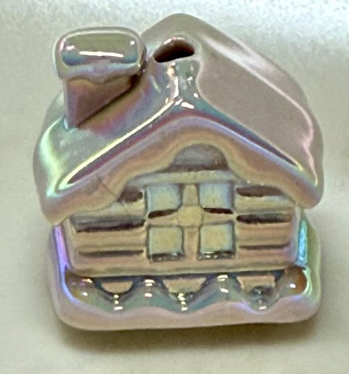Fully 3d detailed gingerbread house ab coated acrylic focal bead