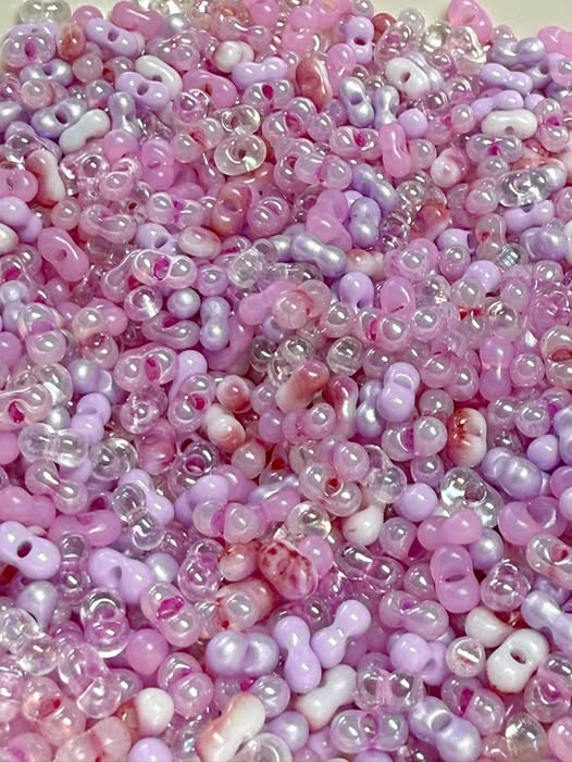 Glass Peanut bead mix 2oz (a few hundred approx..)